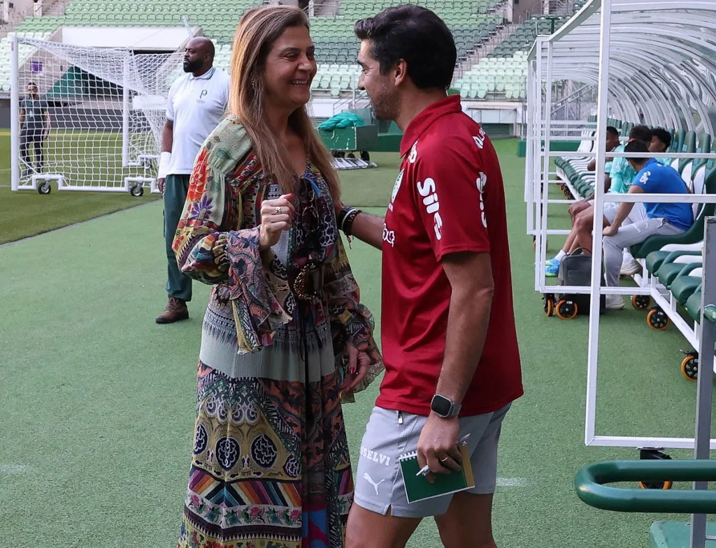 Leila critica nota do Flamengo sobre arbitragem e rebate acusações contra o Palmeiras: “Cara de pau”