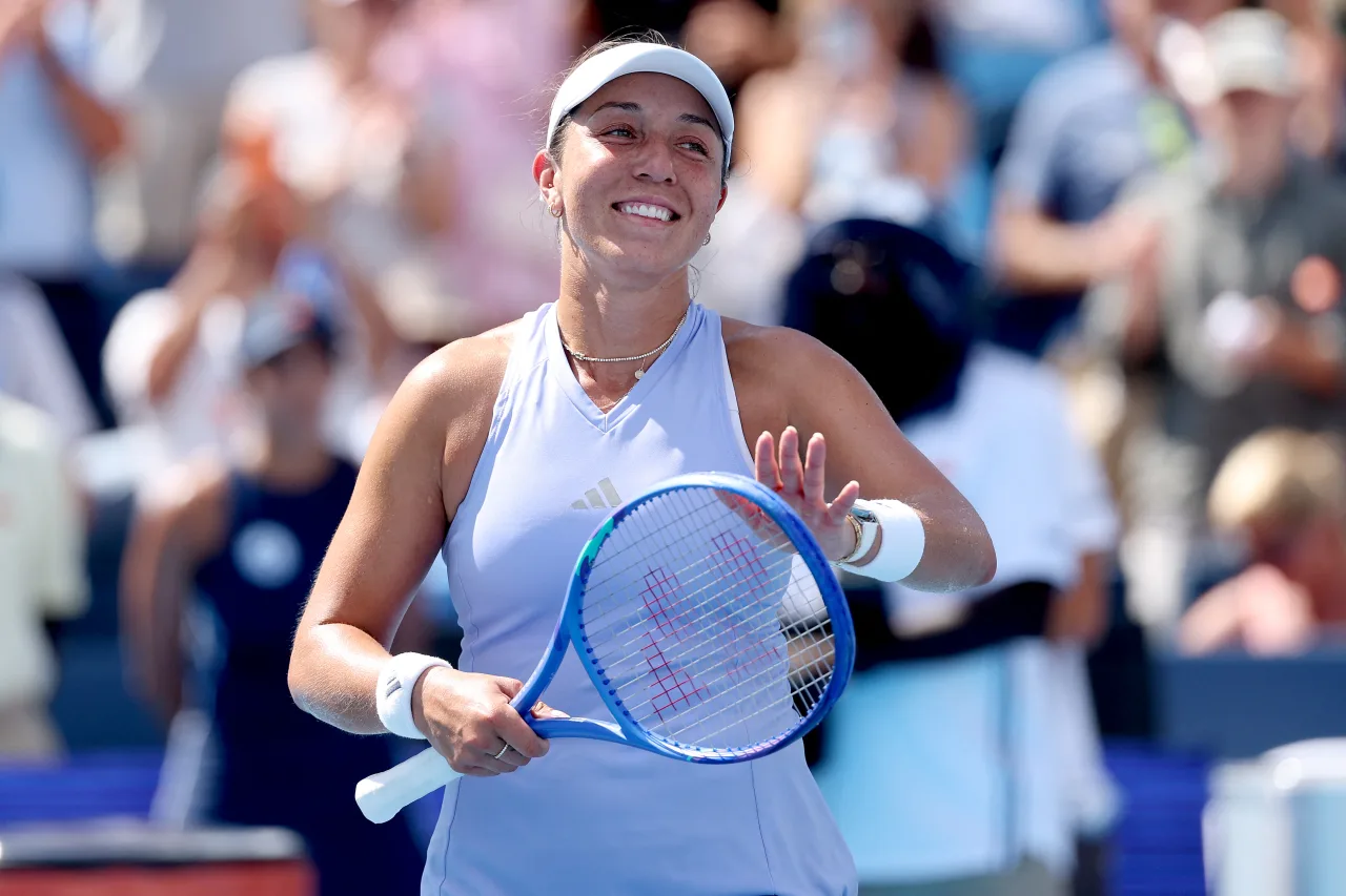 Pegula vence Anisimova e vai à semifinal do WTA 1000 de Cincinnati
