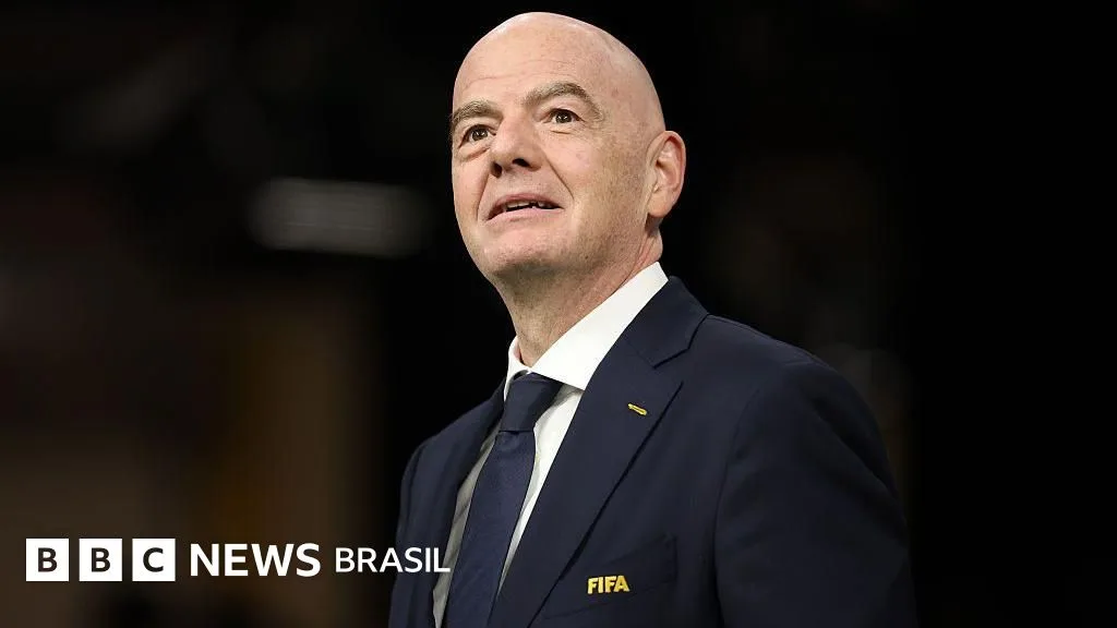 As desculpas de Infantino, e como ele segue no comando da Fifa após admitir 'erros'
