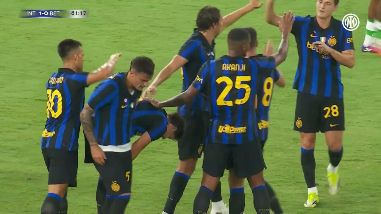 Stones marca o gol da vitória em sua estreia pelo Inter de Milão; confira