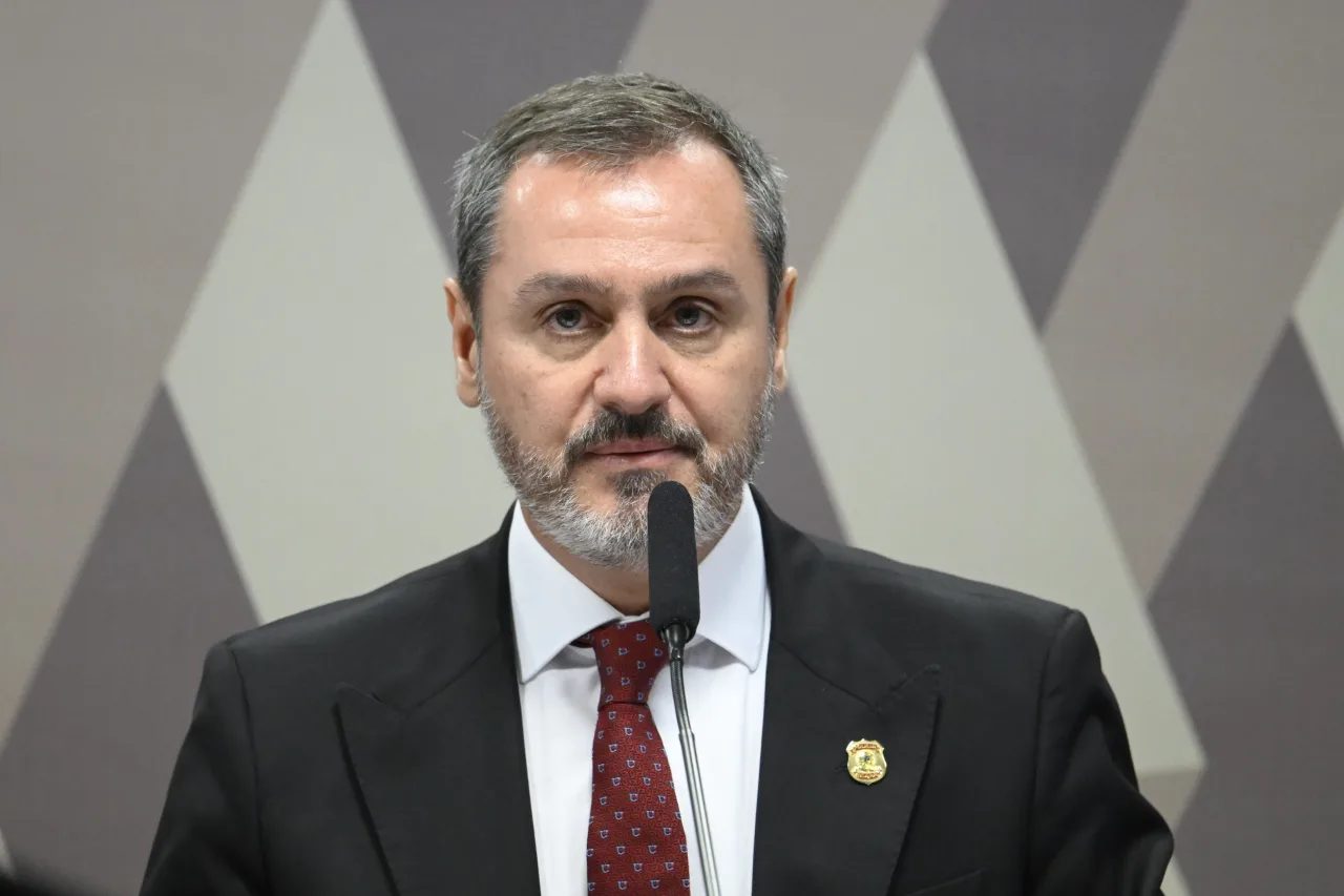 PF atua sem proteger nem perseguir investigados e 'livre de qualquer viés político', diz diretor-geral