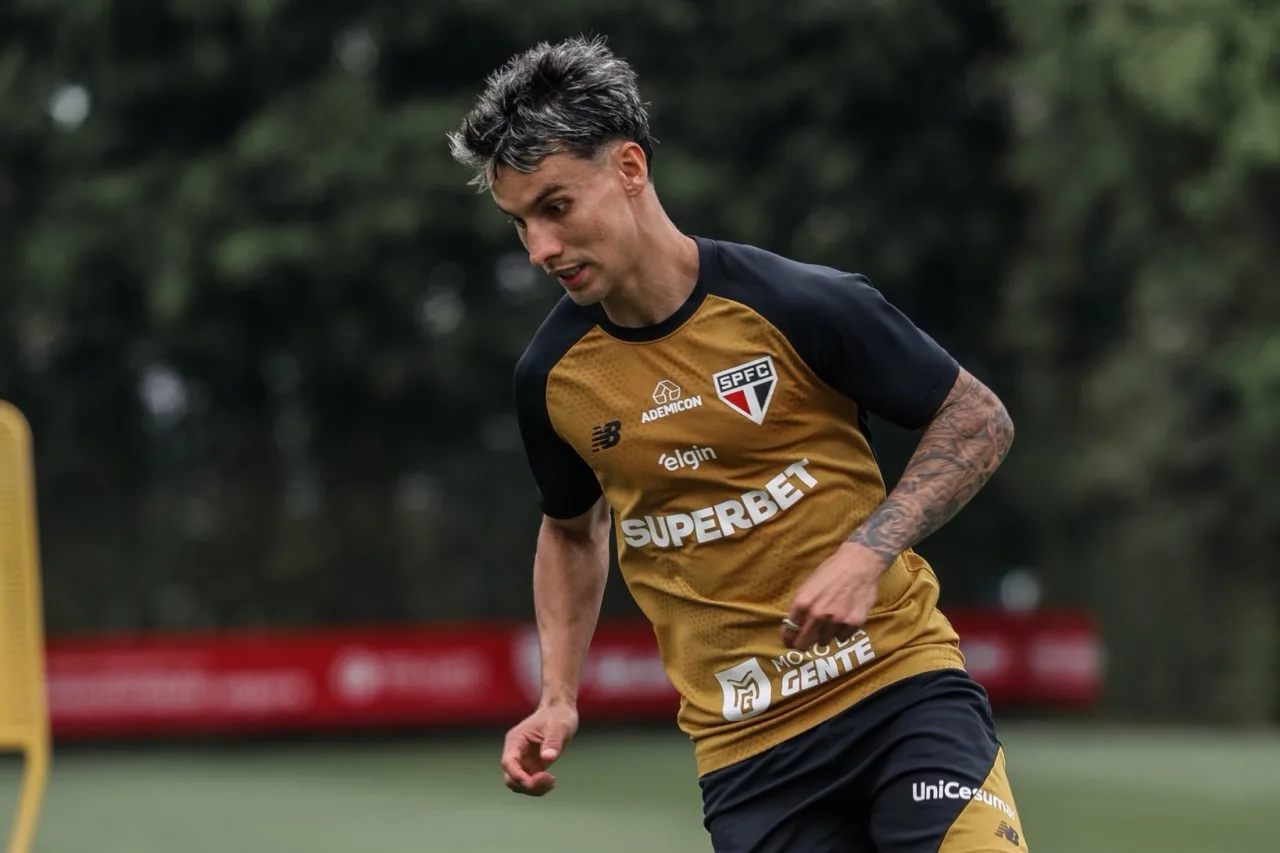 Veja fotos do treino do São Paulo nesta terça-feira
