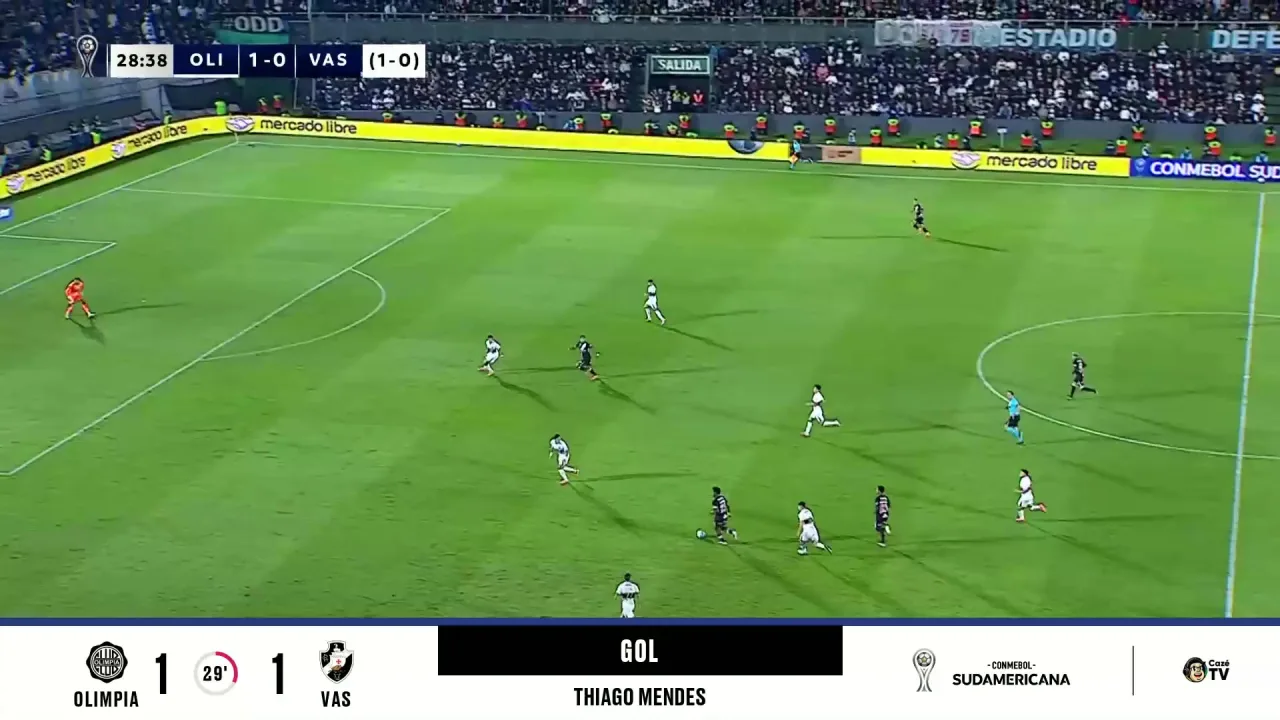 Thiago Mendes completa bela jogada coletiva e deixa tudo igual no Paraguai; veja o lance