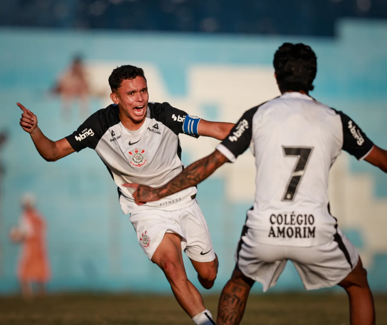 Corinthians goleia a Ferroviária e garante vaga na próxima fase do Paulista sub-20