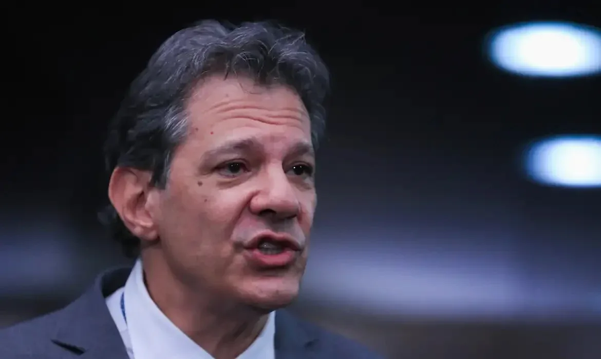 Haddad: taxa das blusinhas ‘não tem nada a ver comigo’