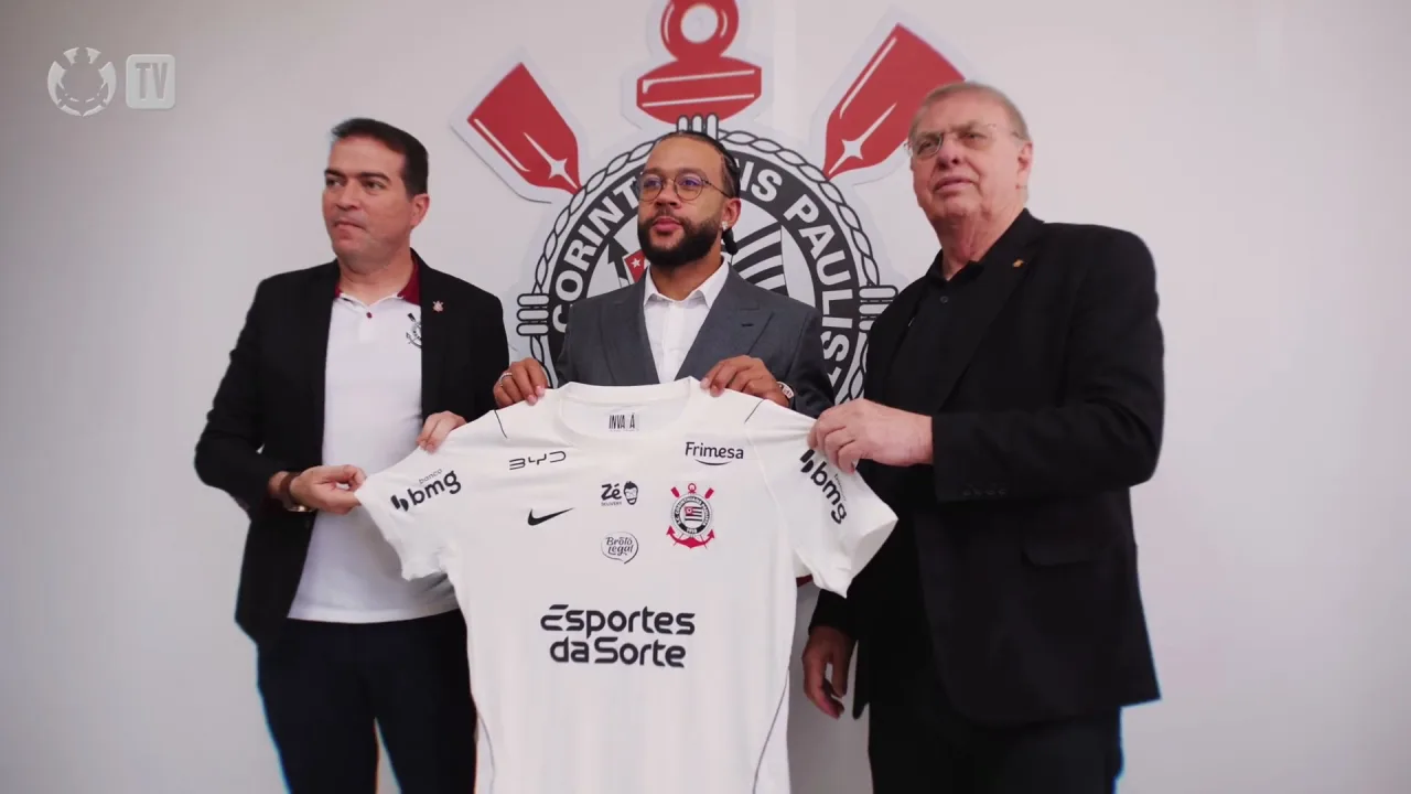 Memphis renova com o Corinthians: ‘Apoio da torcida foi algo extraordinário’