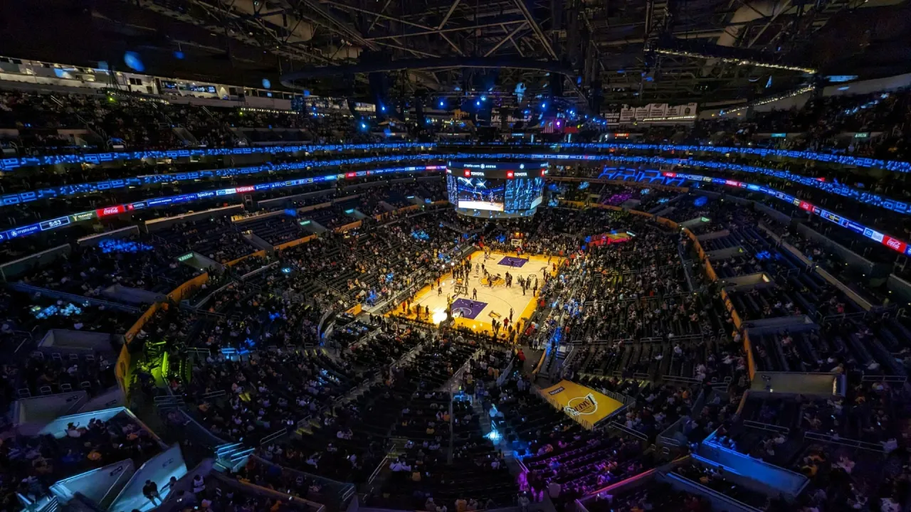 Disputa na família Buss ameaça venda do Los Angeles Lakers