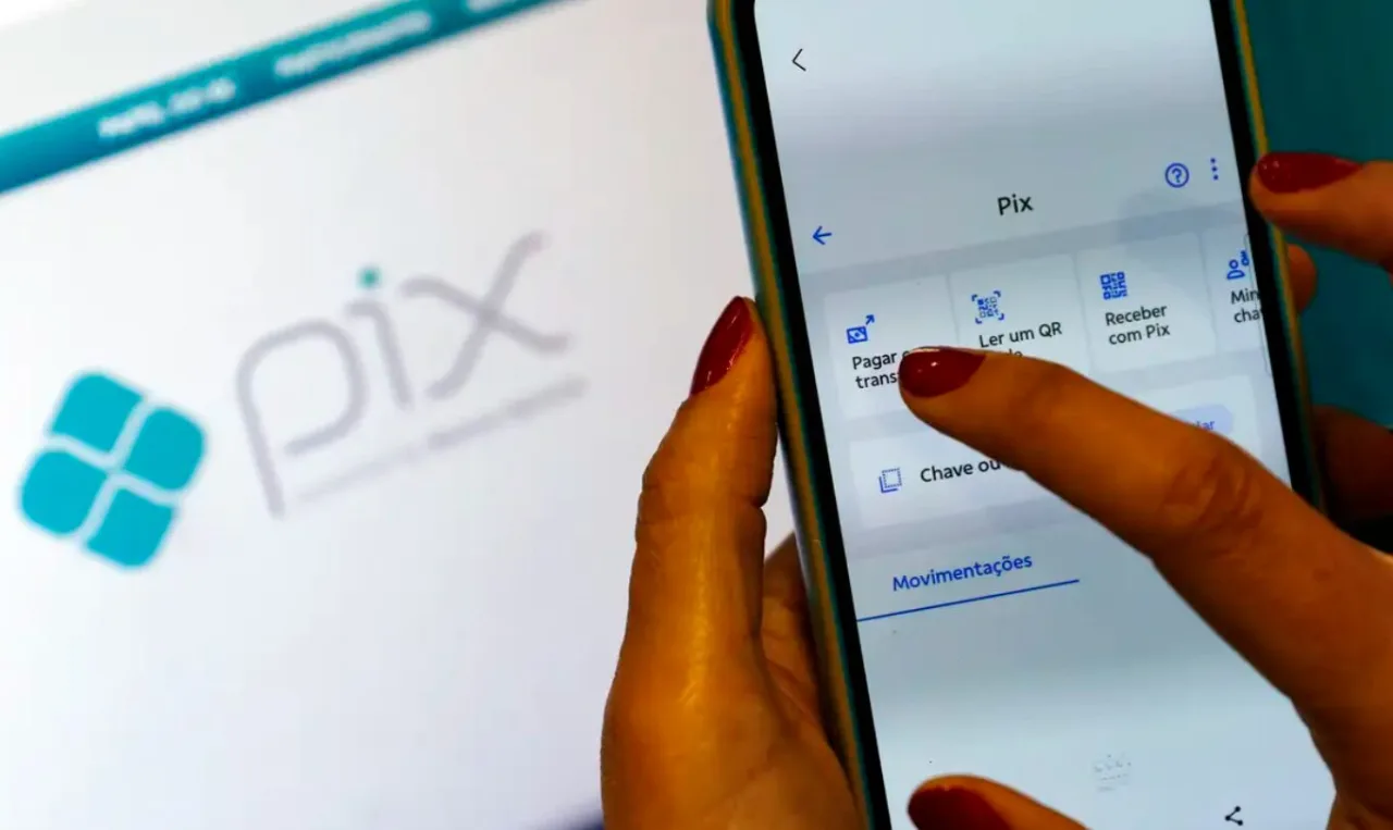 Pix apresenta instabilidade e usuários relatam dificuldade para fazer transações