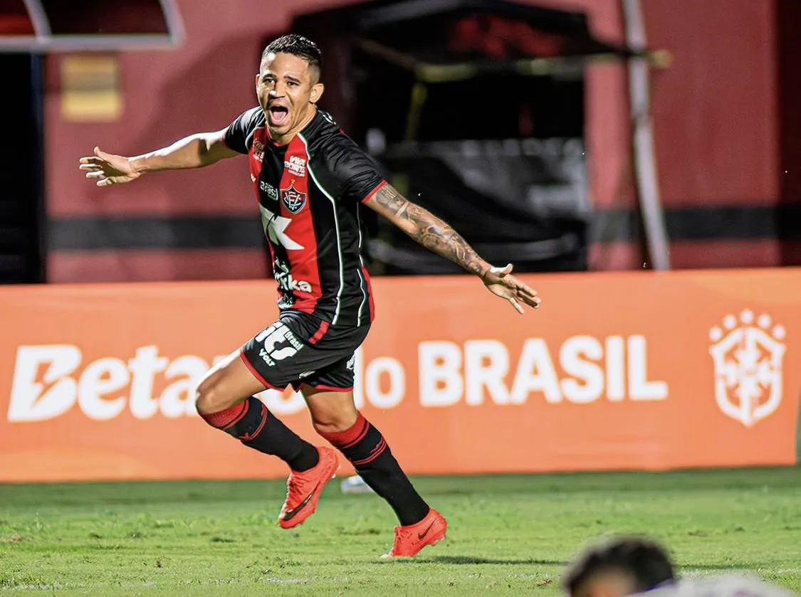 Melhores momentos: Vitória 4 x 0 Athletico-PR pela Copa do Brasil