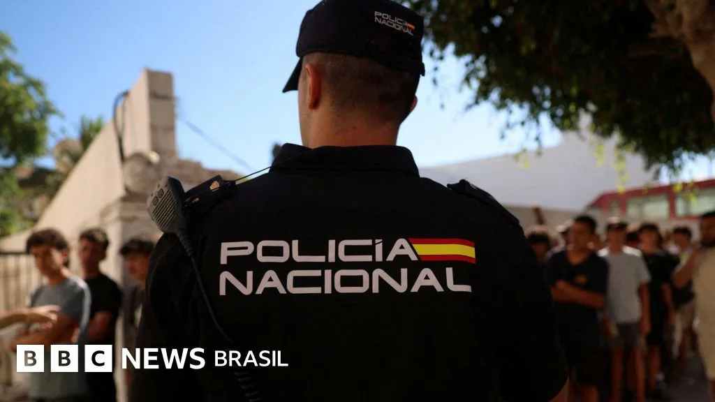 Perfis nas redes sociais espalharam informações falsas e incentivaram nova travessia de migrantes para Ceuta