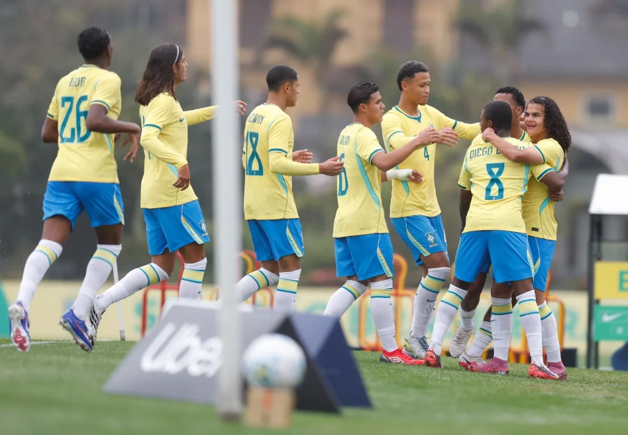 Brasil Sub-15 goleia Uruguai em último amistoso antes da Liga Evolução
