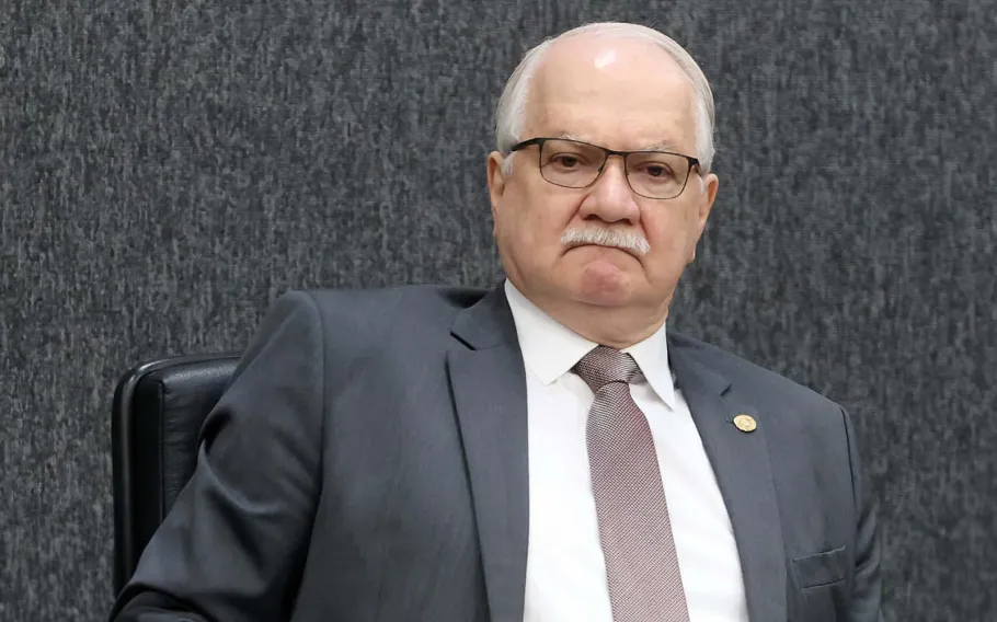 Ex-ministros do STF cobram Fachin por apuração da ‘mais aguda crise’ da Corte