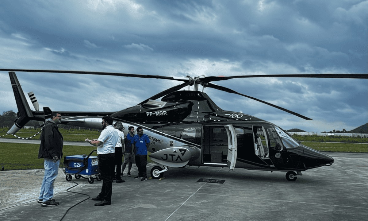 FAB: helicóptero de Rick voava em espaço aéreo não controlado