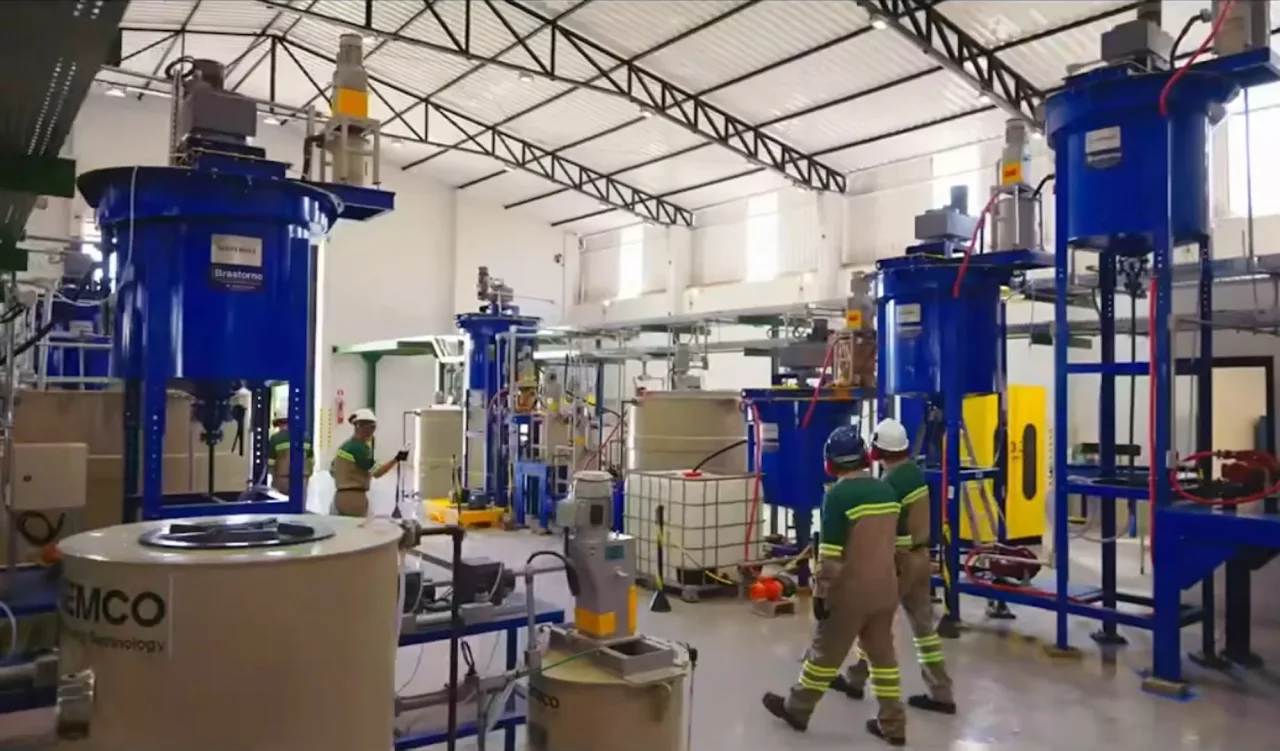BNDES aprova R$ 77,5 milhões para projeto de terras-raras em MG