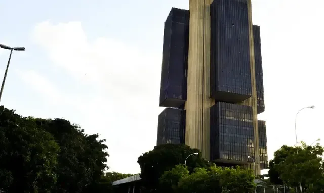 ‘Prévia do PIB’ vem pior que o esperado, com queda de 0,2% em julho