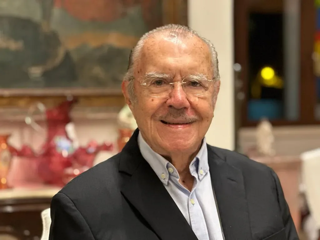 José Sarney é internado com pneumonia em hospital de São Luís