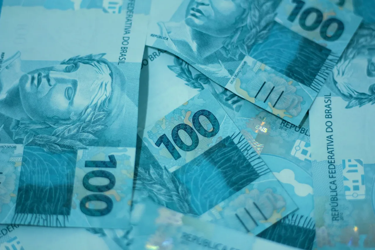 Fazenda usa R$ 62,78 bi em deduções e transforma deficit em superavit
