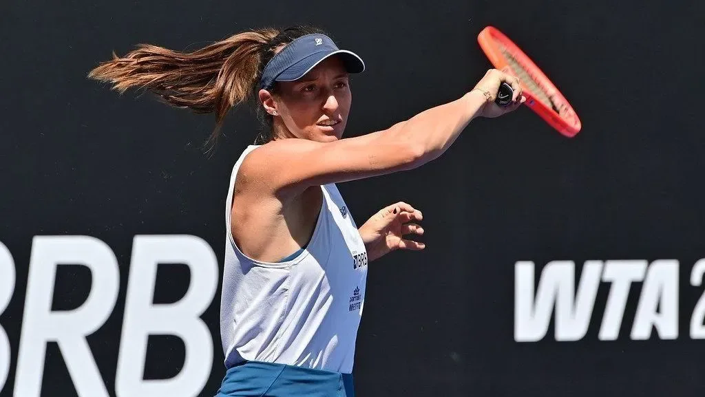Luisa Stefani na estreia do US Open: horário e onde assistir ao jogo