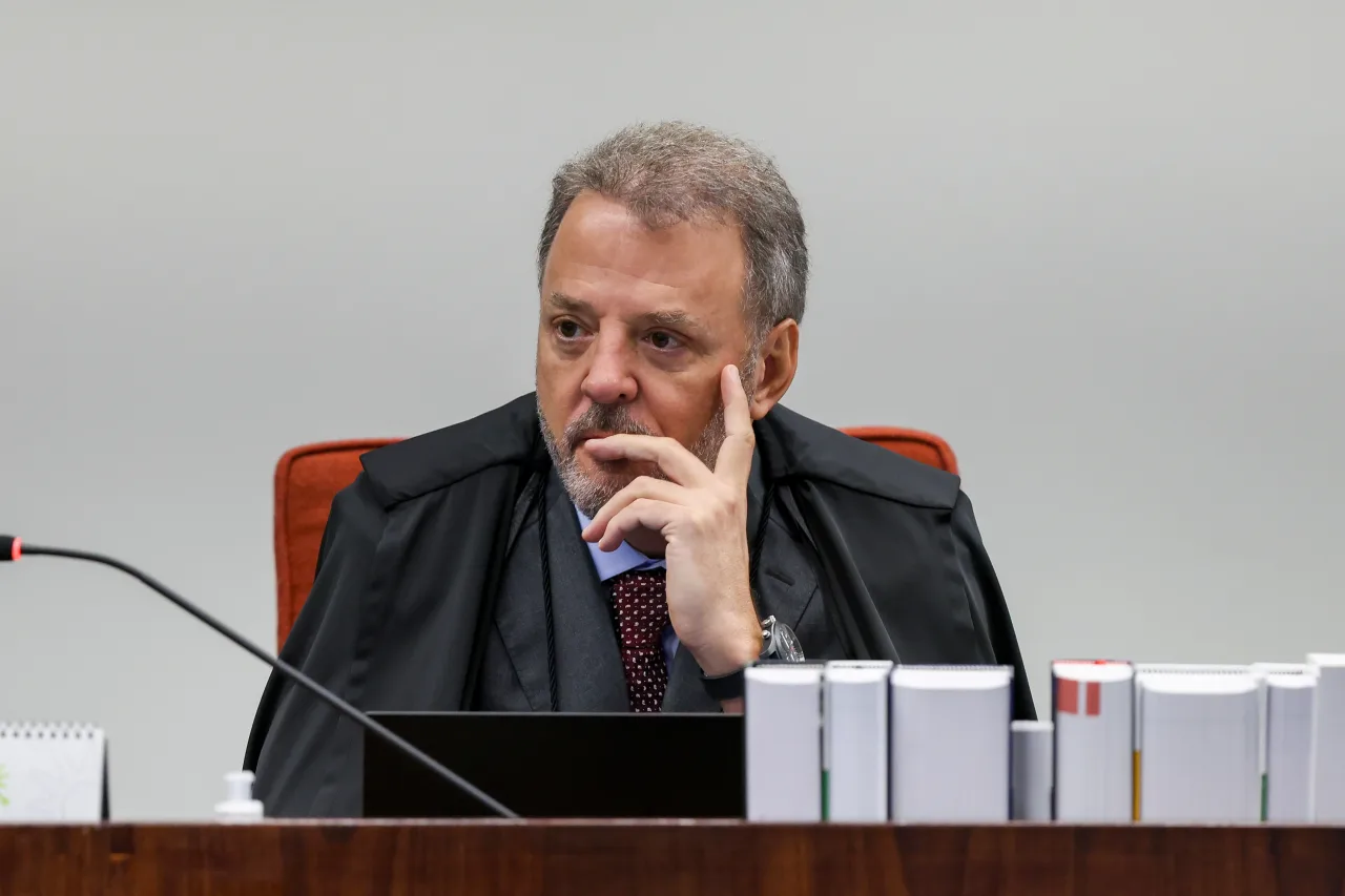 PGR pede esclarecimentos sobre sigilo dos pagamentos de Vorcaro
