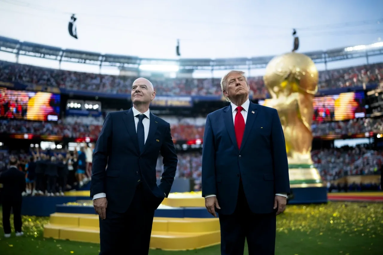 Infantino é alvo de nova denúncia na Fifa por relação com Trump