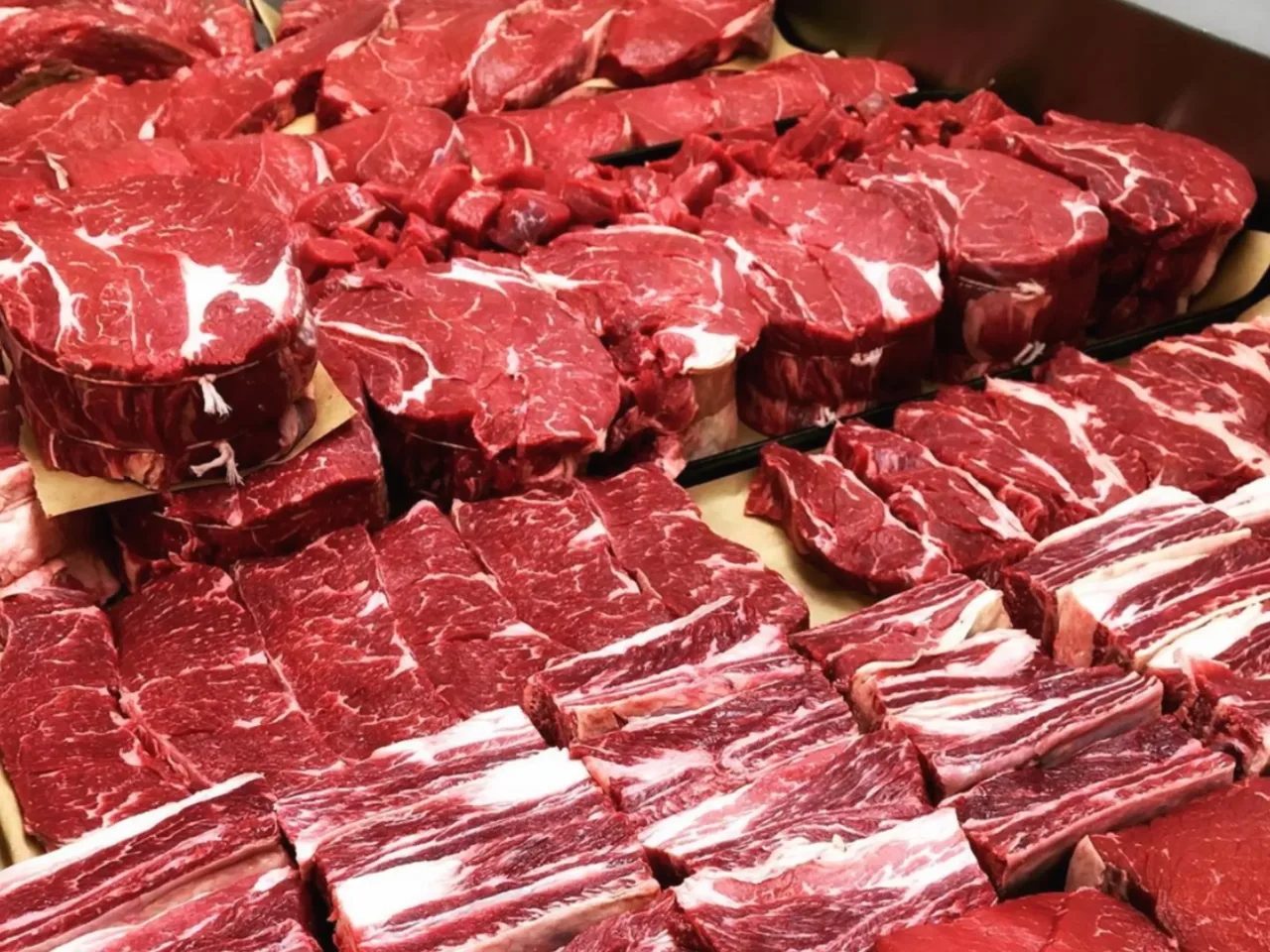 China impõe tarifa adicional de 55% sobre carne bovina do Brasil