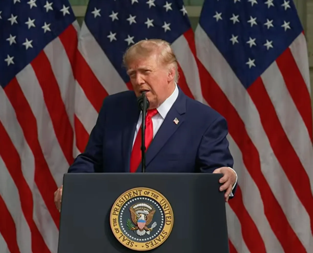 Trump propõe excluir imigrantes irregulares do Censo de 2030