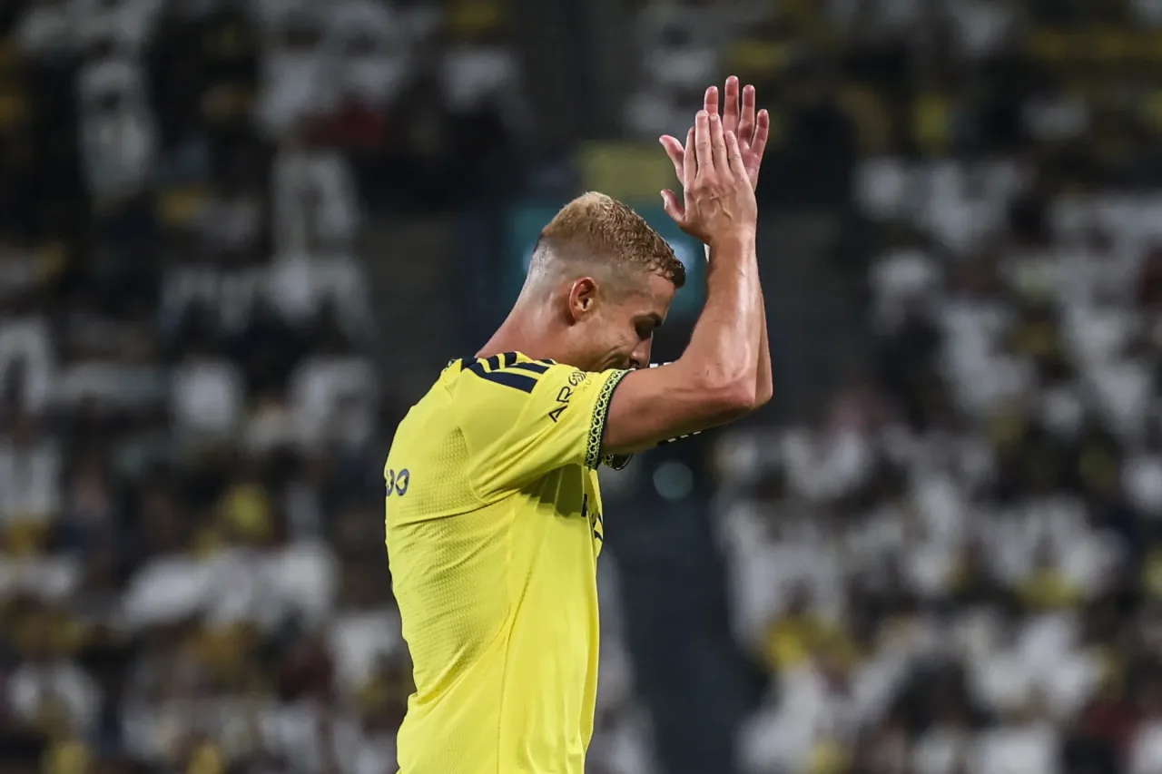 Cristiano passa em branco, e Al-Nassr perde 100% de aproveitamento no Saudita