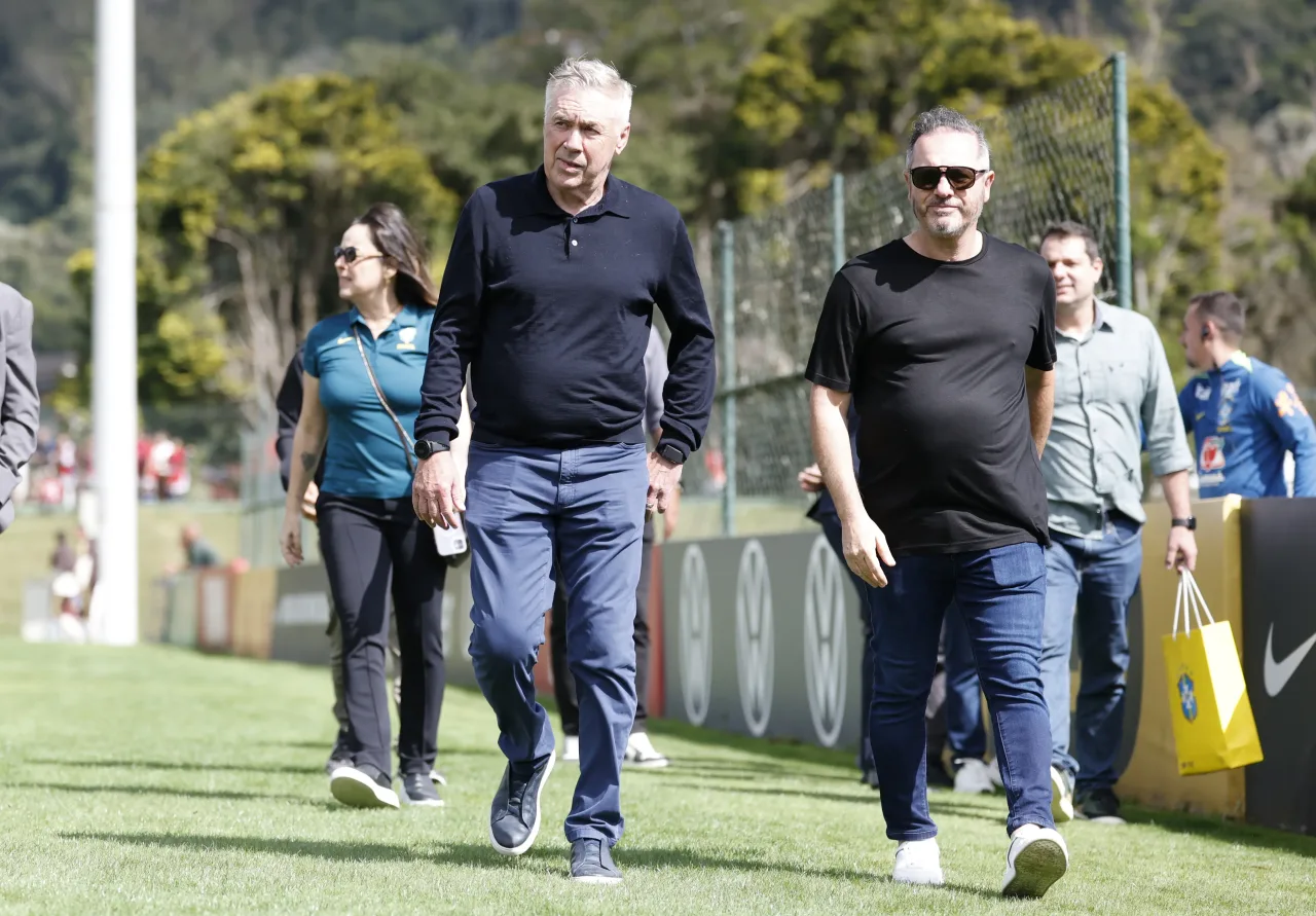 Pré-lista de Ancelotti tem quarteto do Corinthians e meia do Santos; veja nomes