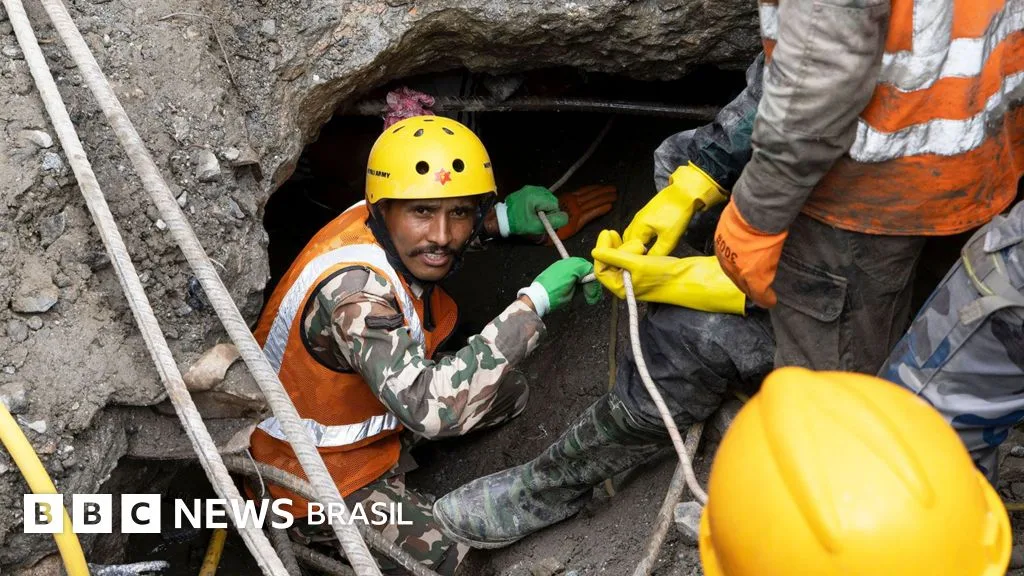 Como Nepal resgatou dois sobreviventes em túnel nove dias após avalanche que deixou mais de 1,3 mil mortos