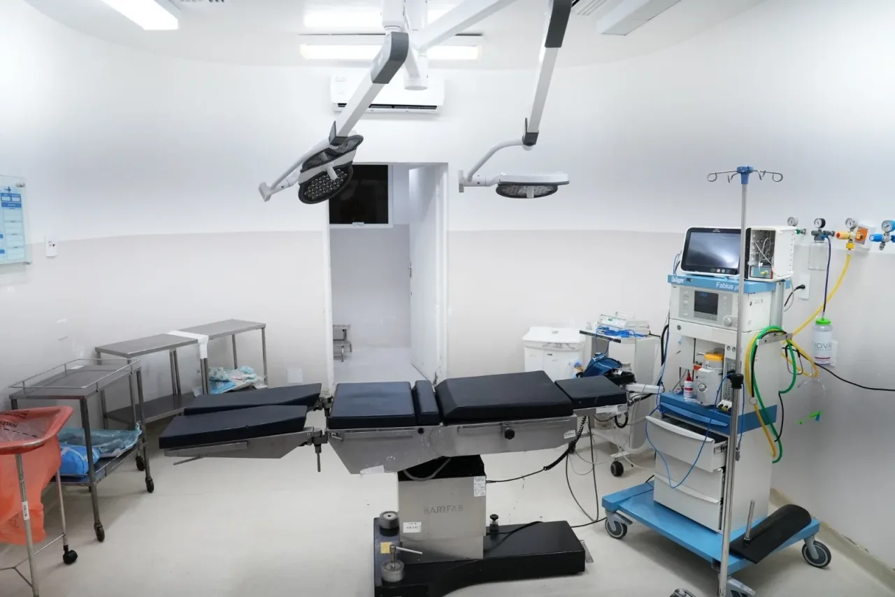 Guarulhos moderniza hospital com novos equipamentos e reforço para transporte de paciente
