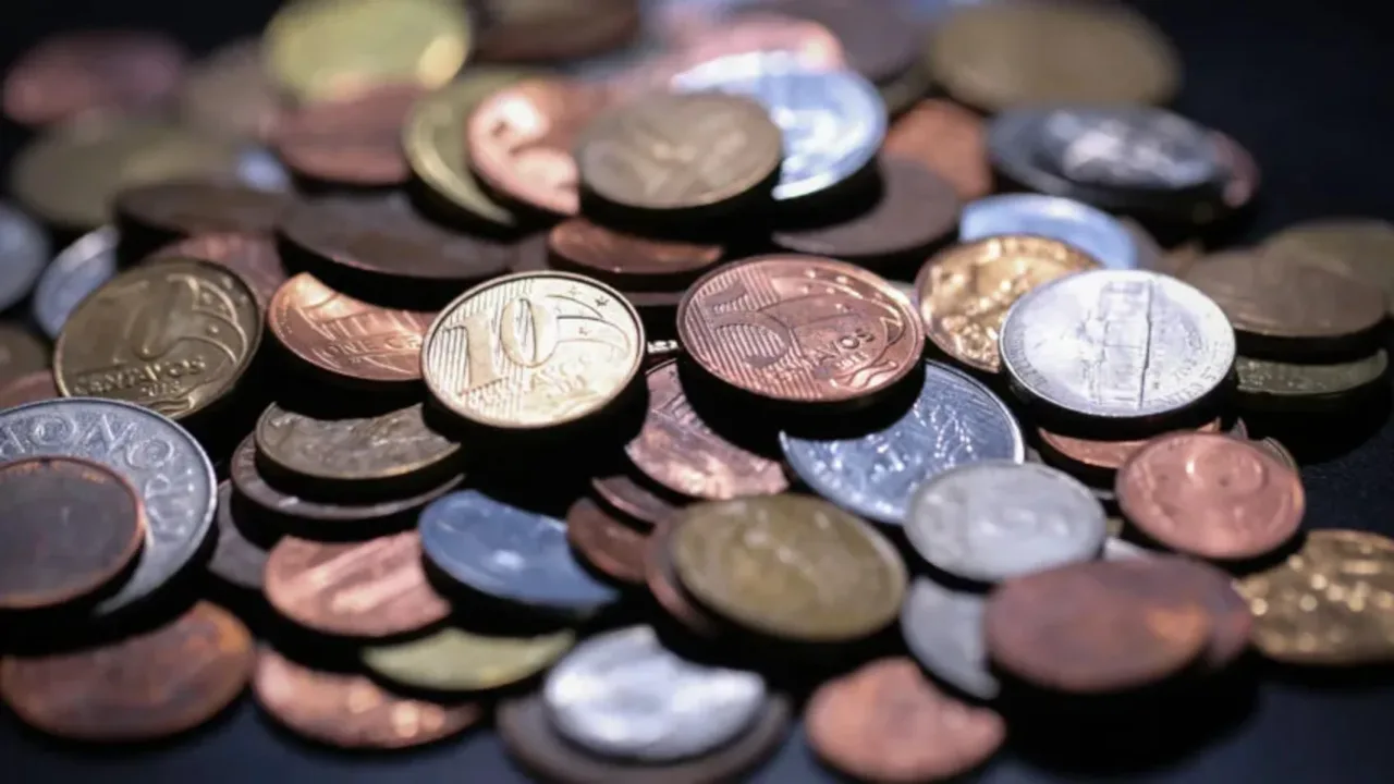 Investimento sai de alta de 8,1% para queda de 0,2% em 1 ano