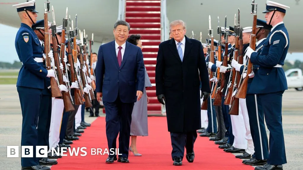 Trump estendeu tapete vermelho para Xi, mas líder chinês não conseguiu tudo o que queria