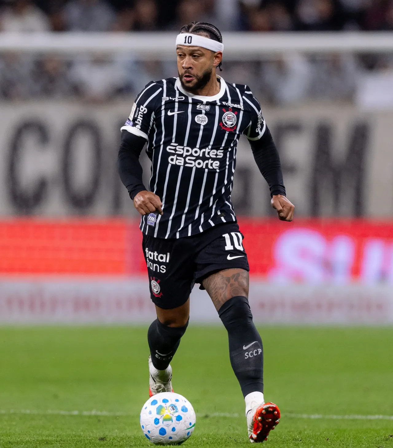 Memphis critica “falta de disciplina” do Corinthians em derrota e fala sobre jejum: “Não jogo sozinho”