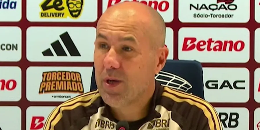 VÍDEO: Leonardo Jardim exalta postura de Bruno Henrique no Flamengo