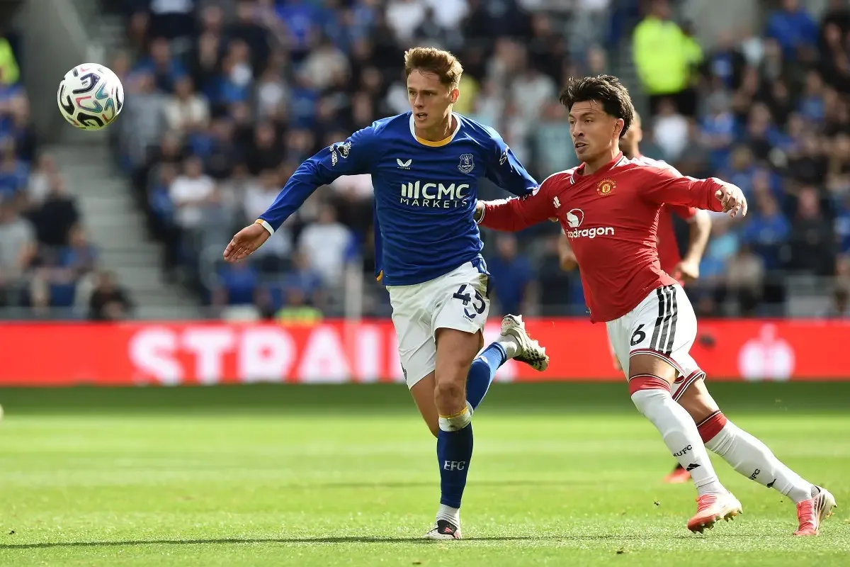 Manchester United cede empate ao Everton no fim e não engrena no Inglês