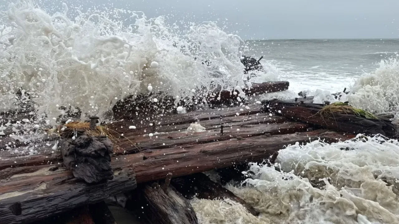 Tempestade pode ter desenterrado restos de navio que naufragou há 140 anos