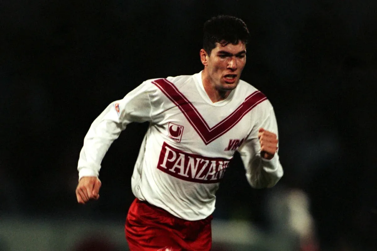 Com Zidane e Denílson, relembre craques que vestiram a camisa do Bordeaux
