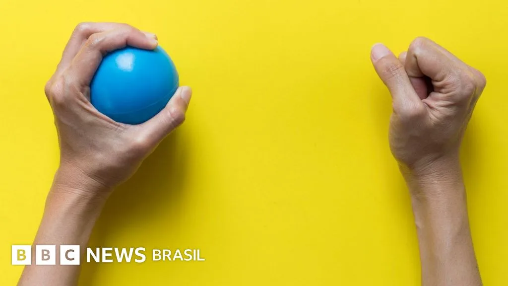 4 exercícios que ajudam a fortalecer os pulsos, uma das articulações mais prejudicadas pela vida moderna