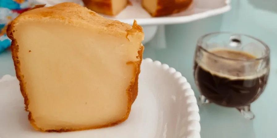 Bolo de leite cremoso de liquidificador