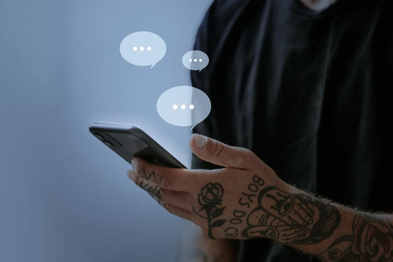 Chatbots simpáticos podem dar mais respostas erradas, segundo estudo de Oxford