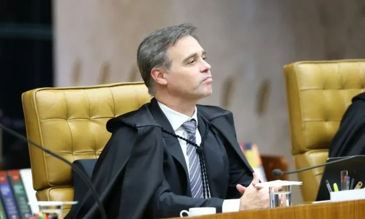 Mendonça libera 18 processos do caso Master após cobrança da PGR