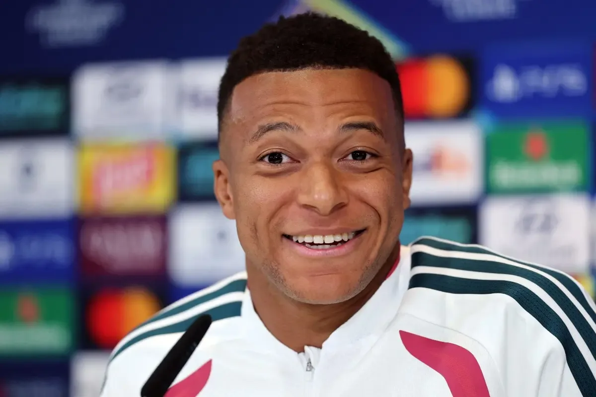Mbappé se coloca entre favoritos à Bola de Ouro: “Pode ser um bom ano”