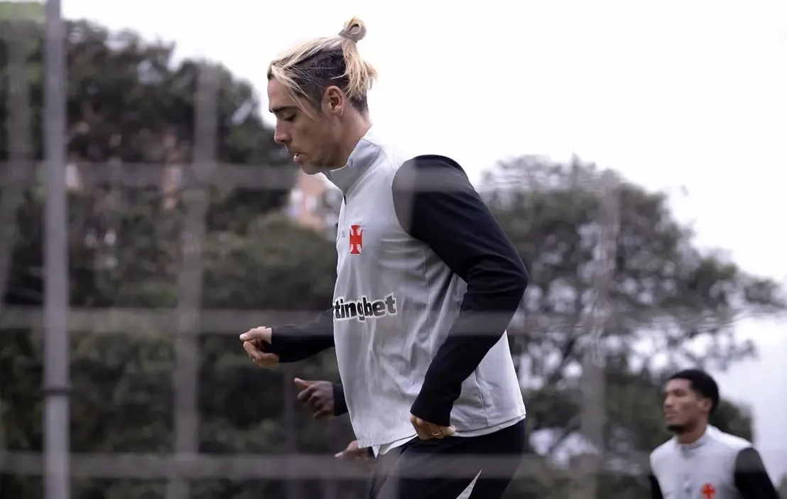 Vasco treina na altitude; Spinelli e Rojas projetam jogo contra o Santa Fe