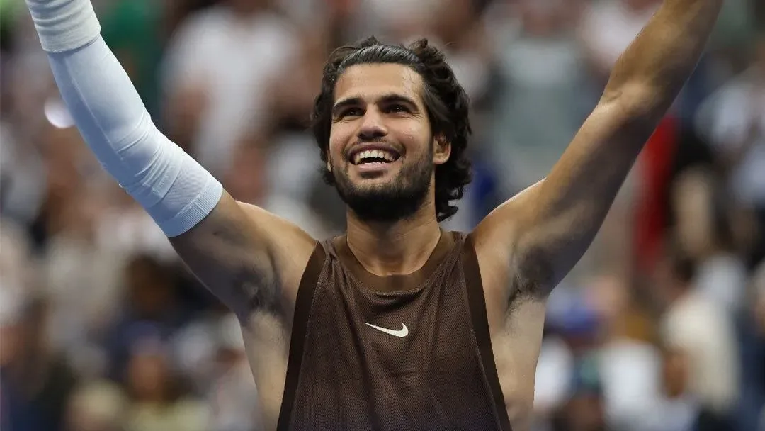 Alcaraz vence Tommy Paul e vai às quartas de final do US Open