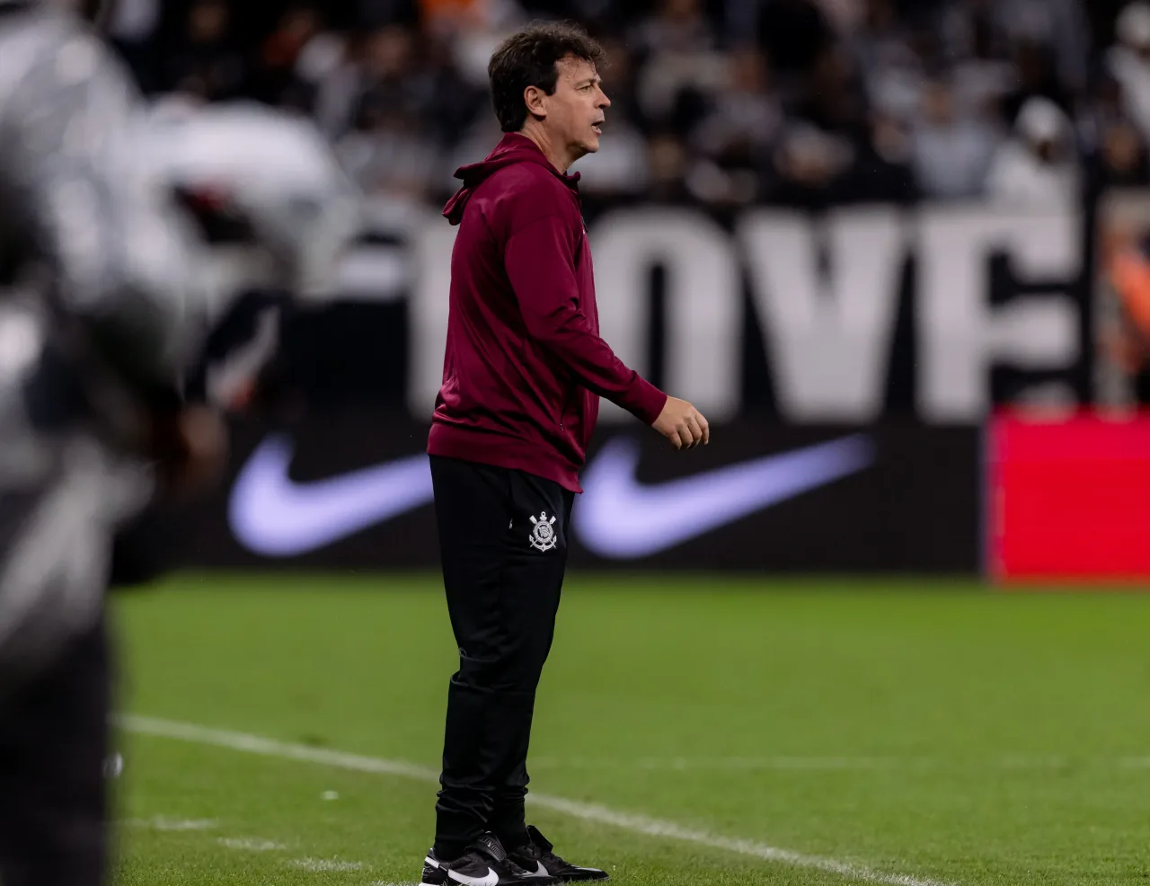 Diniz assume culpa por fase ruim e minimiza atrasos salariais no Corinthians: “Não é o principal”