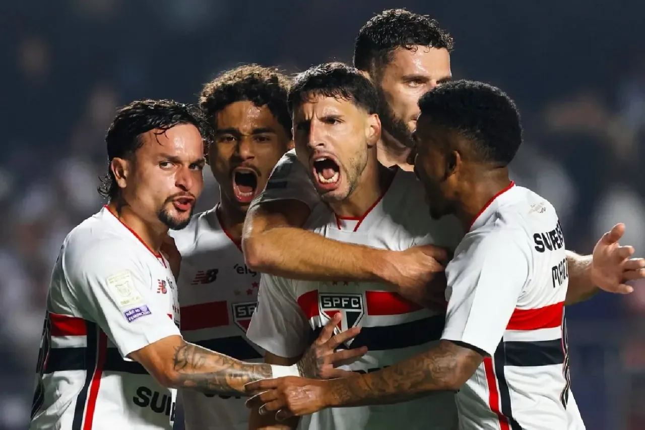 São Paulo vence Internacional e ganha distância da zona de rebaixamento no Brasileirão