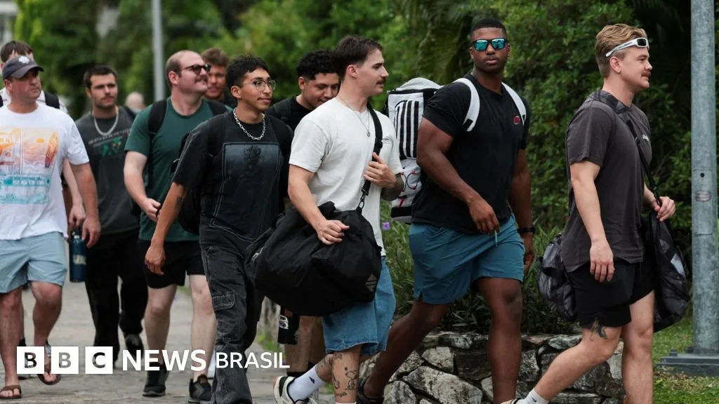 Pattaya, a 'cidade do pecado' onde 5 mil militares americanos desembarcaram após oito meses em alto mar
