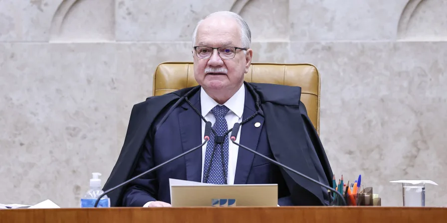 Fachin dá 24 horas para PF enviar informações sobre celular de Vorcaro