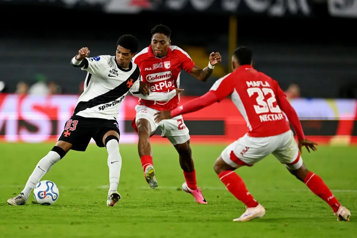 Confira as fotos de Santa Fe-COL x Vasco pela Sul-Americana