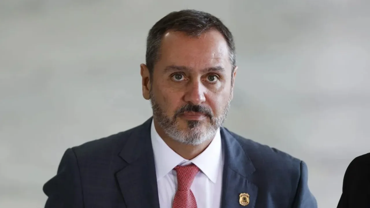 Andrei diz que Mendonça pediu acesso à cópia do celular de Vorcaro